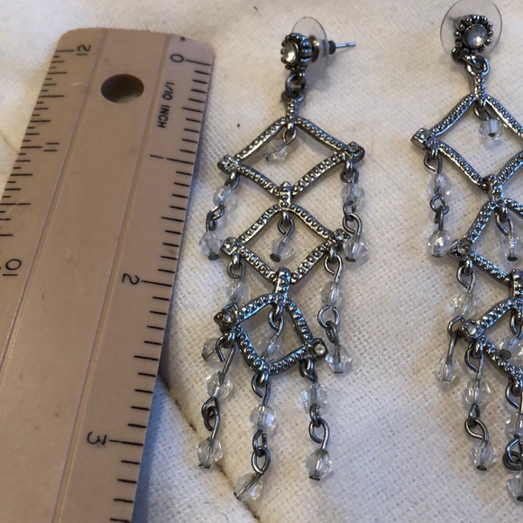 NWOT crystal drop post pierced earrings - Picture 6 of 7